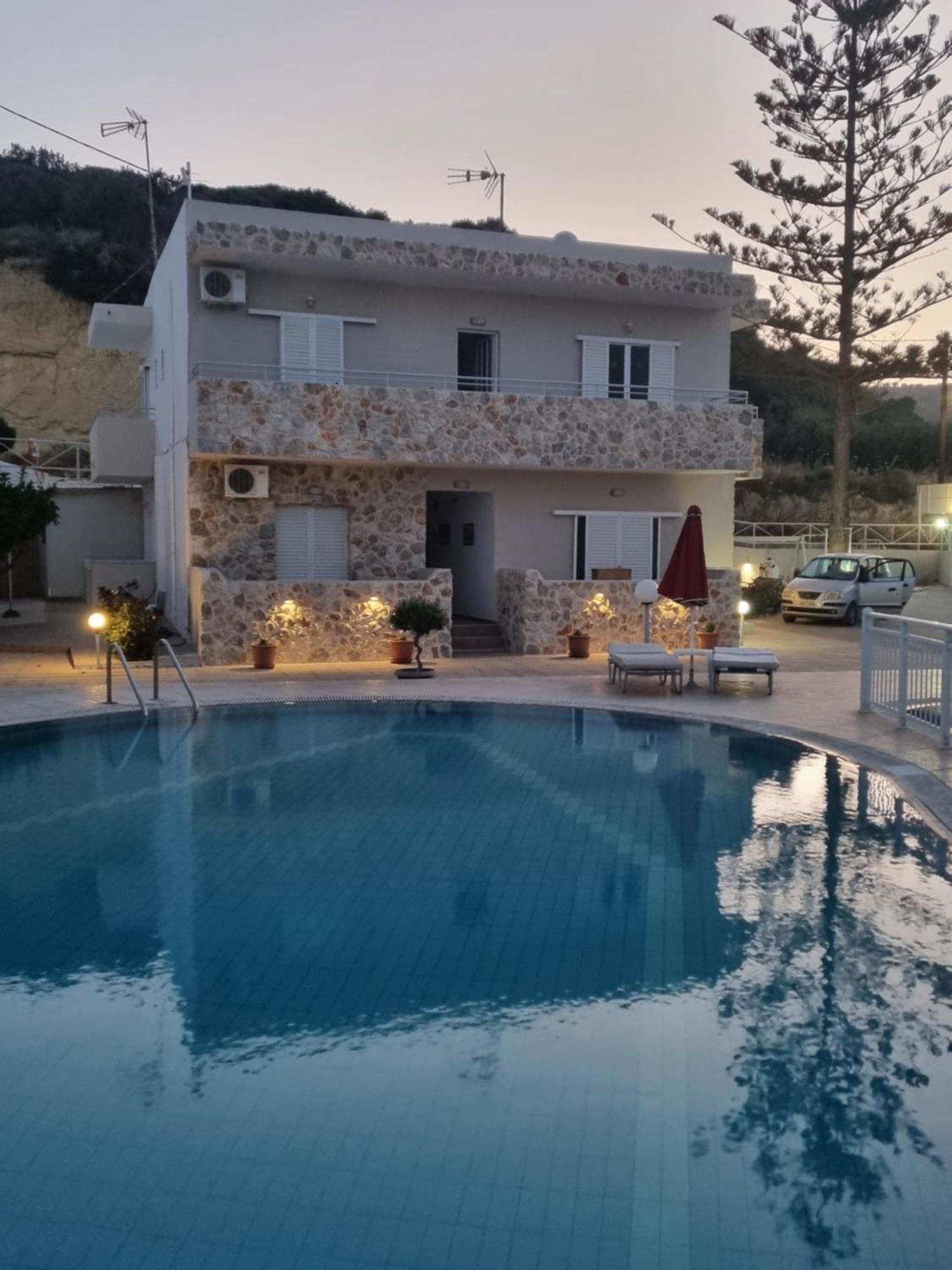 קפלוס Villa Popi Studios מראה חיצוני תמונה